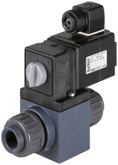 Solenoid Valve 3/2-Way NPT 1/2'' Diverting PVC FKM 0-0.5bar/7psi 120VAC 0131 40905