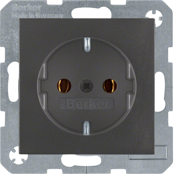 Hager Berker S.1/B.3/B.7 Wall Outlet (WCD Switchgear) - 47431606