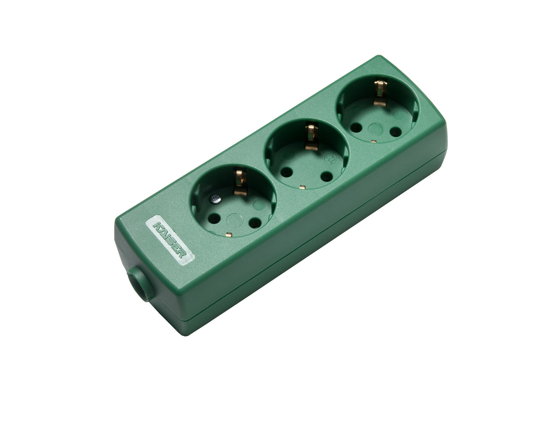 Martin Kaiser 3-Way Socket 45 Degree With Earthing Contact Green (Prise européenne) - 1047/gn [40 Pieces]