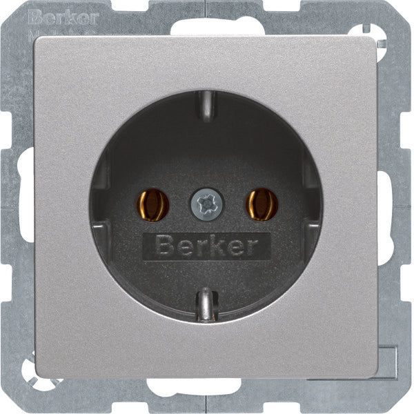 Prise Murale Hager Berker Q.1/Q.3 (WCD Switchgear) - 47436084
