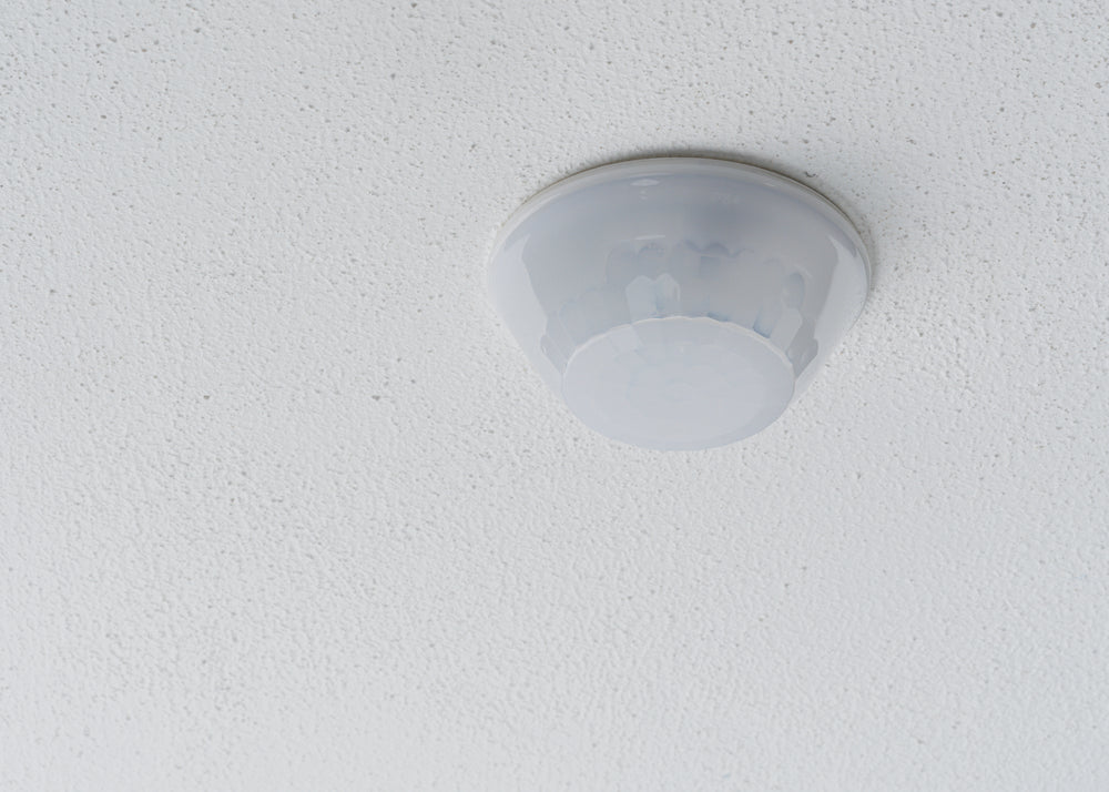 Détecteur De Présence De Couloir KNX 28x5m Montage Au Plafond IP54 - 1039072